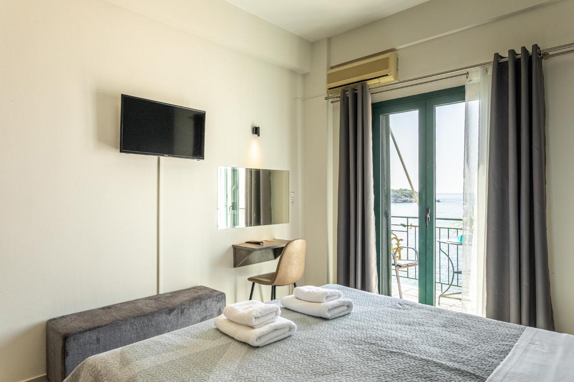 Marina Aparthotel Kardhamili Ngoại thất bức ảnh
