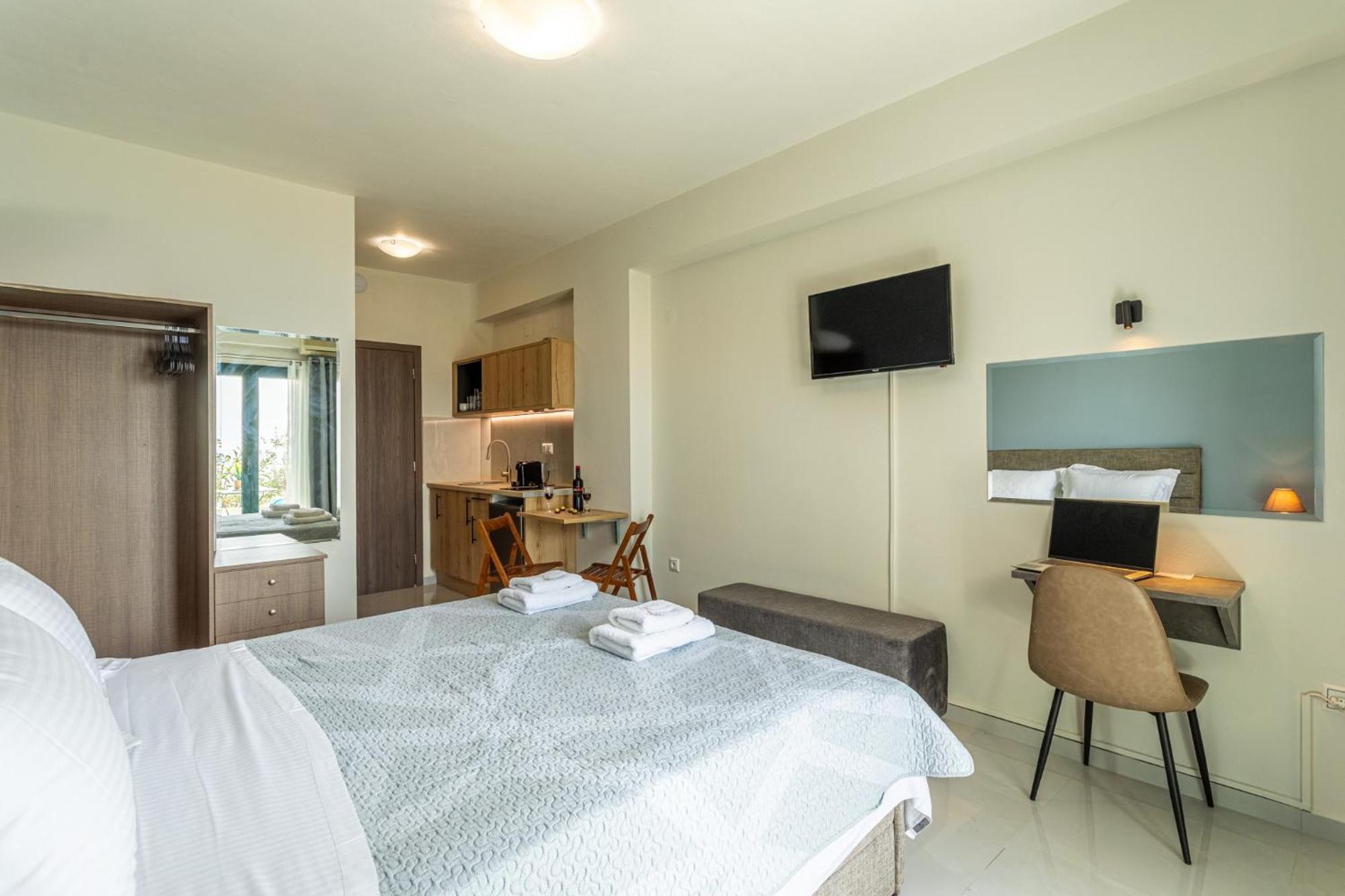 Marina Aparthotel Kardhamili Ngoại thất bức ảnh